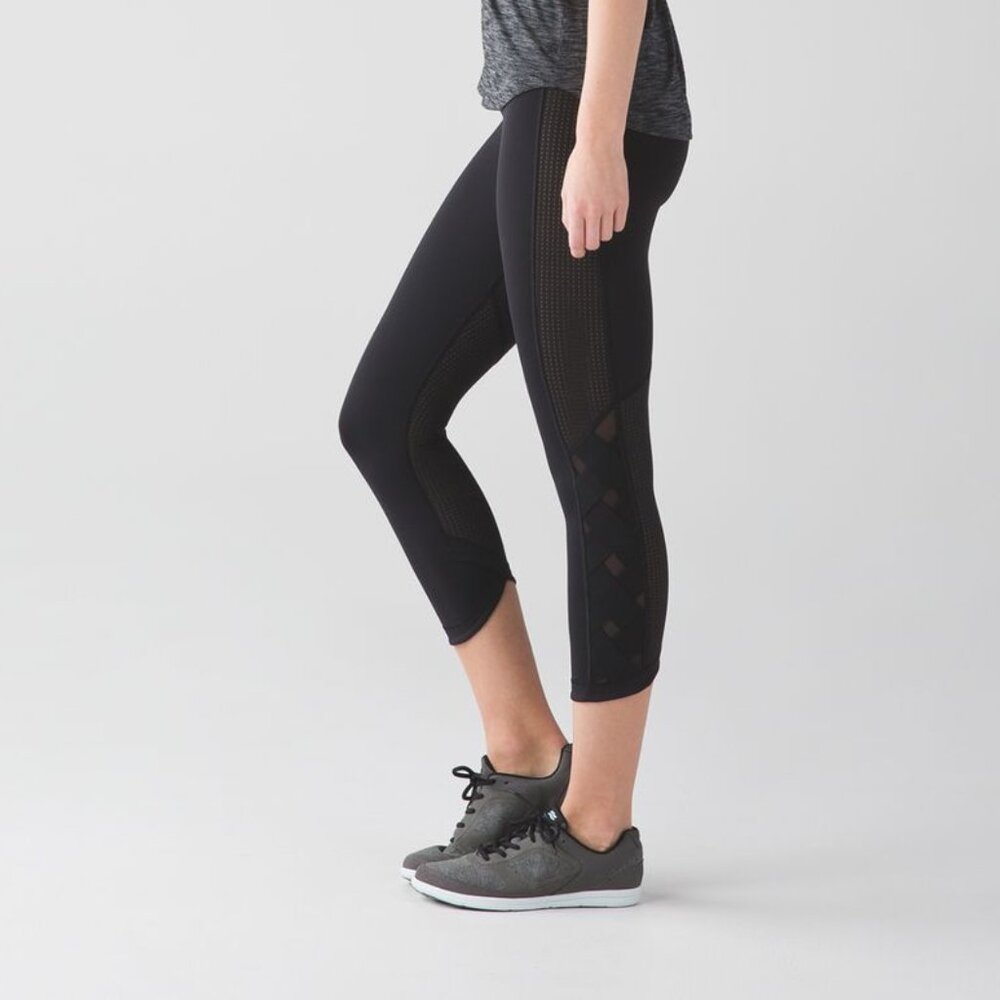 Lululemon Var-City Crop